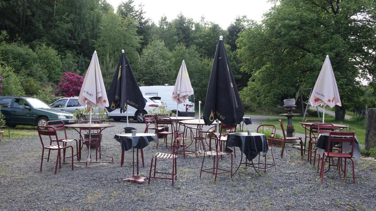 Le Jolis Bois Bed & Breakfast Raon-lʼÉtape Exterior foto